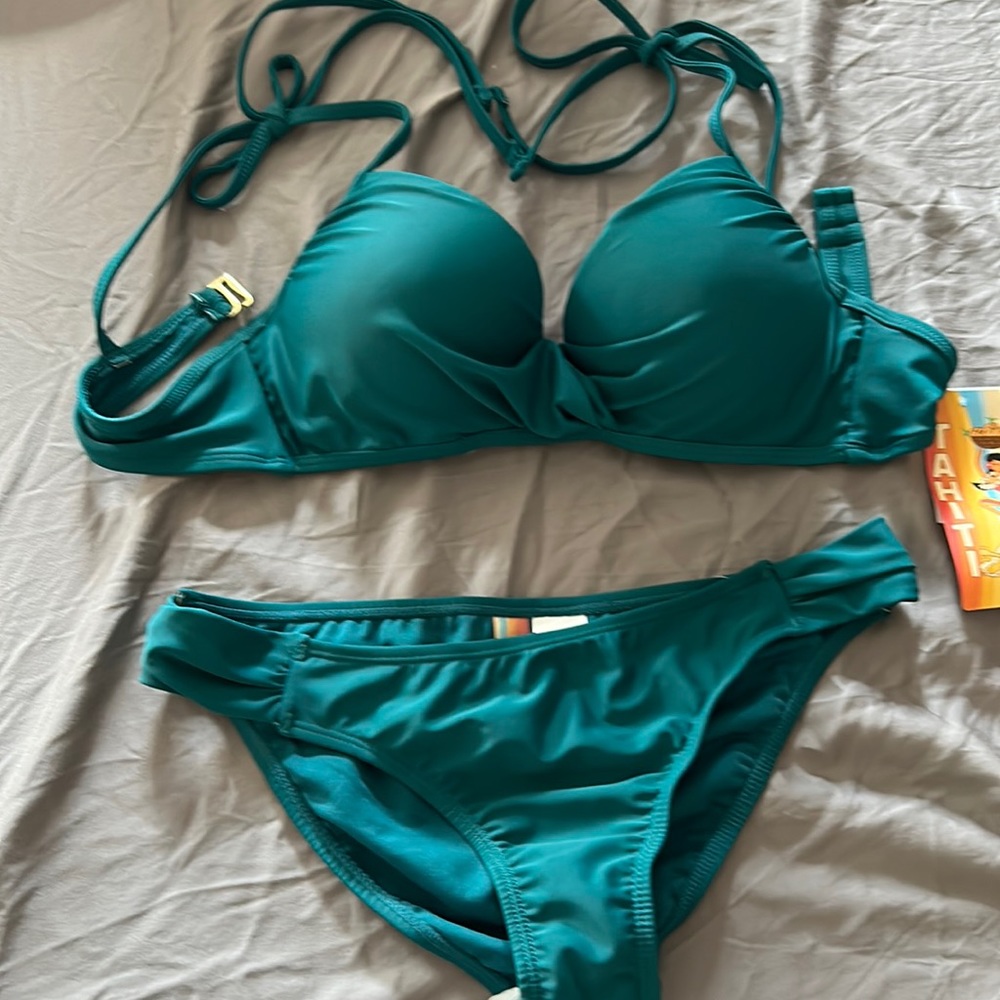 Tahiti turquoise medium bikini BNWT